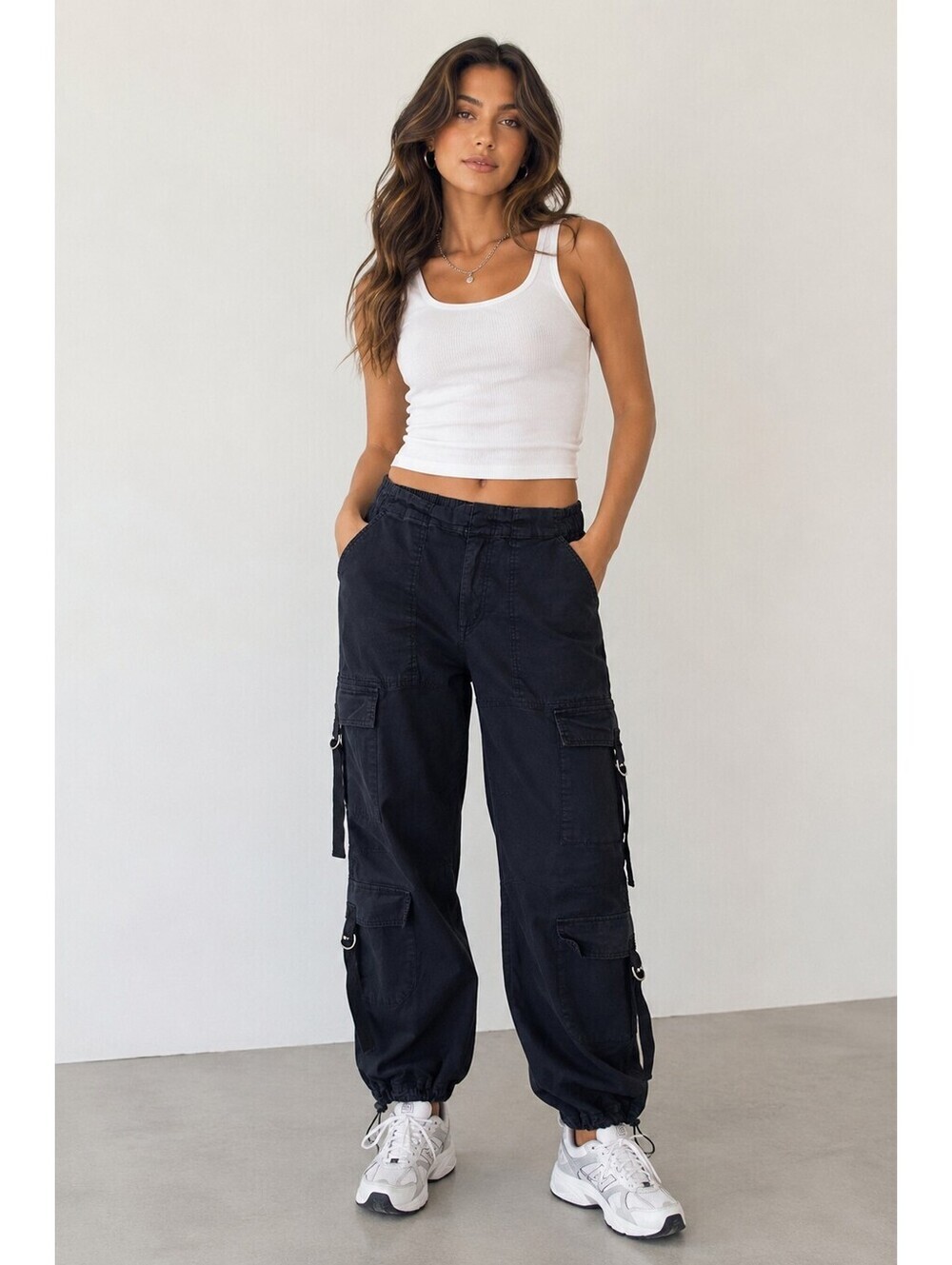 RSQ Black Cargo Jogger Pants Women's Medium Utility Parachute Y2K Streetwear